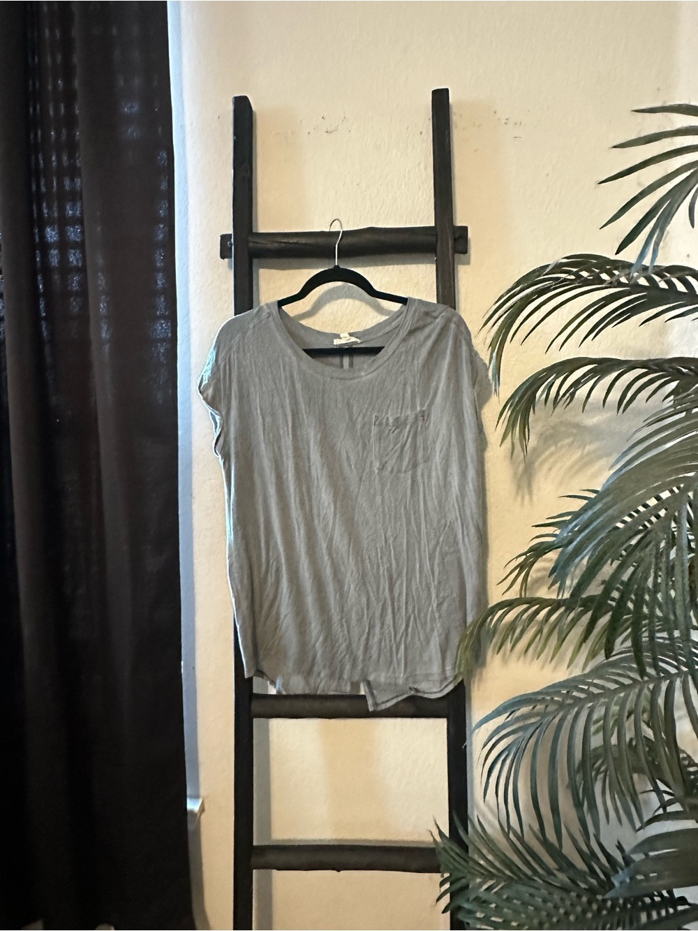 Source Unknown Light Gray Short Sleeve Pocket Tee